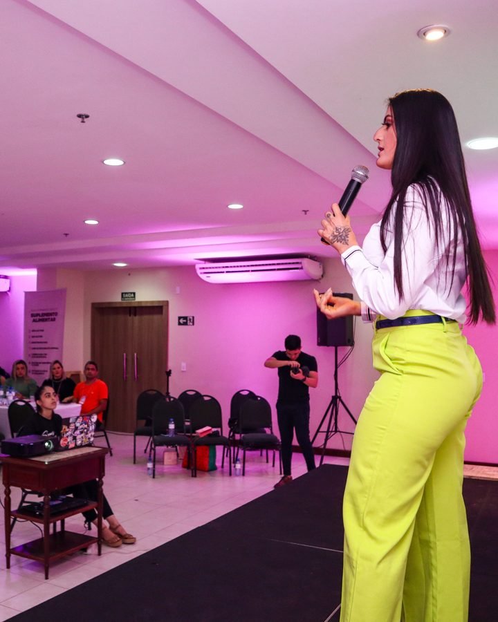 Larissa em evento